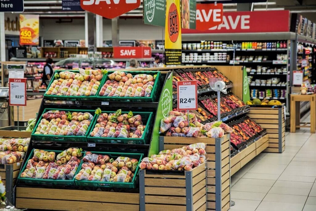 Operações com Mercadorias na Contabilidade: Contas, Inventários e Registros